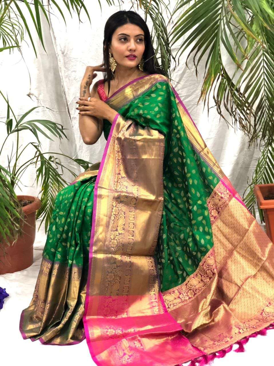 Silk Saree below 2000 Green VTVSS2K-101 