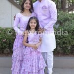 Family Matching Dress Set MOTHER DAUGHTER FATHER Twinning Dress IBUY-1114G Indo  Western Family Combo Dress for Birthday Theme
