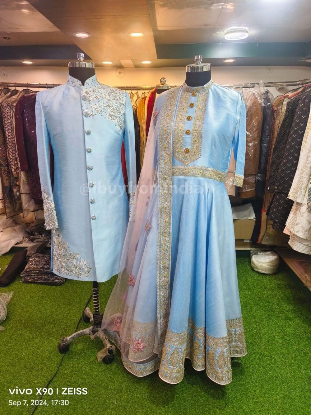 couple matching dress for wedding