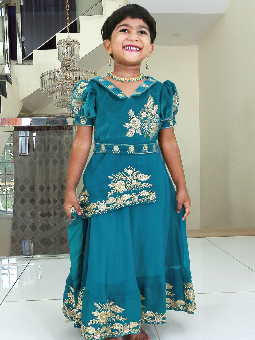 Family Matching Dress Set MOTHER DAUGHTER SON FATHER Twinning Dress IBI-9990BG Rama Green Western Family Matching Dress for Birthday Theme