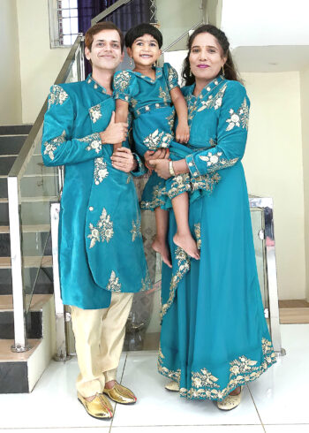Family Matching Dress Set MOTHER DAUGHTER FATHER Twinning Dress IBI-9990G Western Family Combo Dress for Birthday Theme