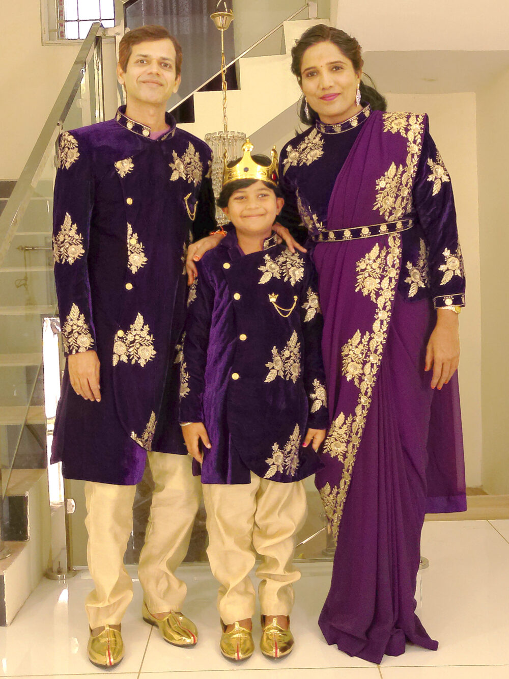 Family Matching Dress Set MOTHER FATHER SON Twinning Dress IBI-9995B Traditional Family Combo Dress for Birthday Theme