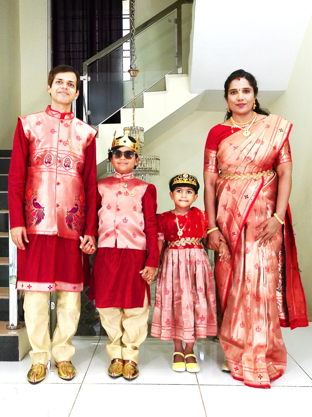 Family Matching Dress Set MOTHER DAUGHTER SON FATHER Twinning Dress IBI-9993BG Red Gold Traditional Family Matching Dress for Birthday Theme