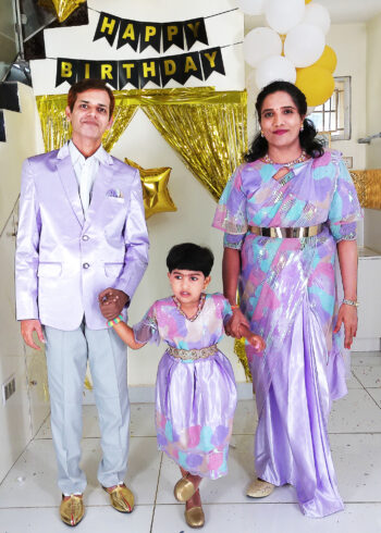 Family Matching Dress Set MOTHER DAUGHTER FATHER Twinning Dress IBI-9997G Lavender Indo Western Family Combo Dress for Birthday Theme